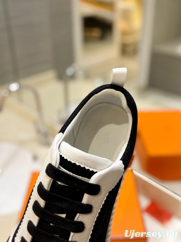 2024 Unisex Hermès Black White Imported Glossy Lambskin Water-repellent Fabric Casual Sneakers MJ00320
