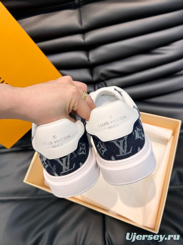 2024 Men Louis Vuitton White Leather Sneakers MJ00400