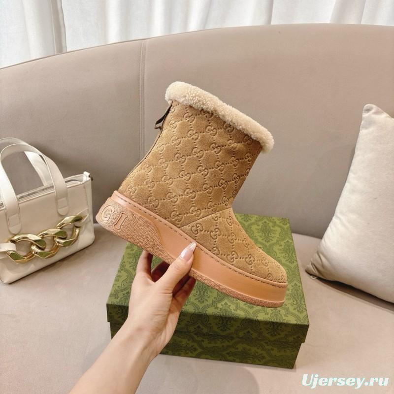 2024 Women Gucci beige suede snow boots with shearling lining MJ00350