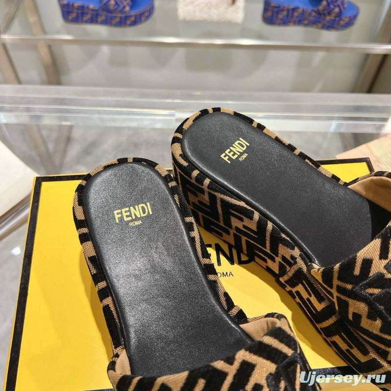 2025 Fendi Black Beige Canvas Platform Slippers