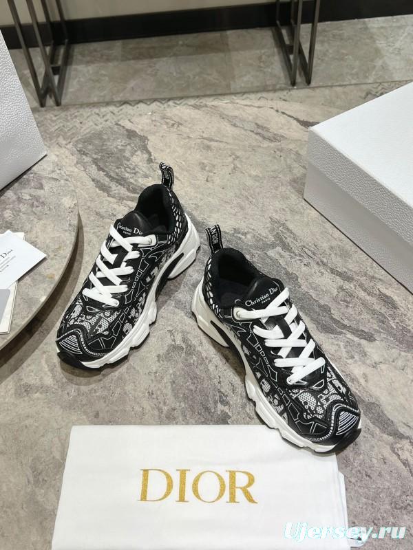 2025 Women Dior Black White Textile Casual Sneakers KFY00370
