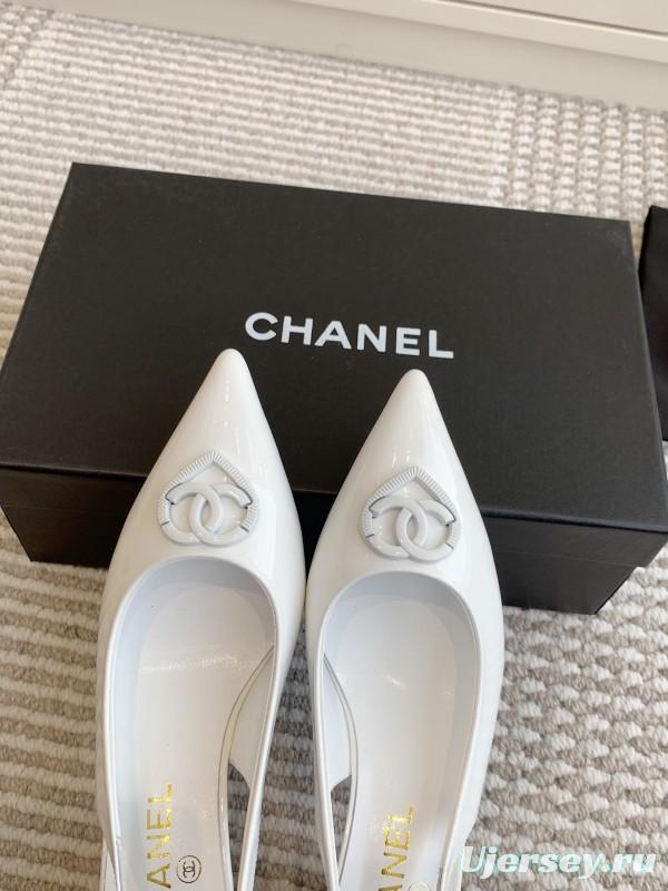 2025 Women Chanel White Patent Leather Slingback Heart CC KFY00300