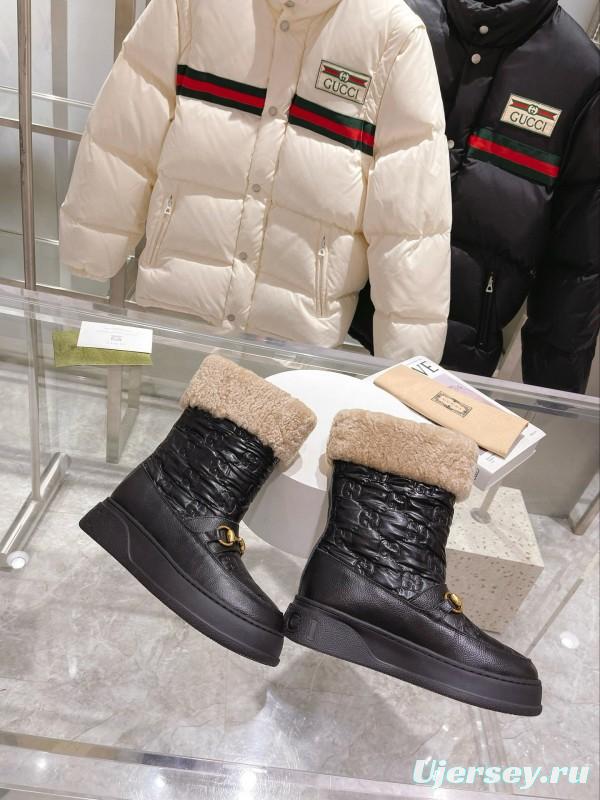 2024 Women Gucci Black Sheepskin Snow Boots Metallic Hardware MJ00420