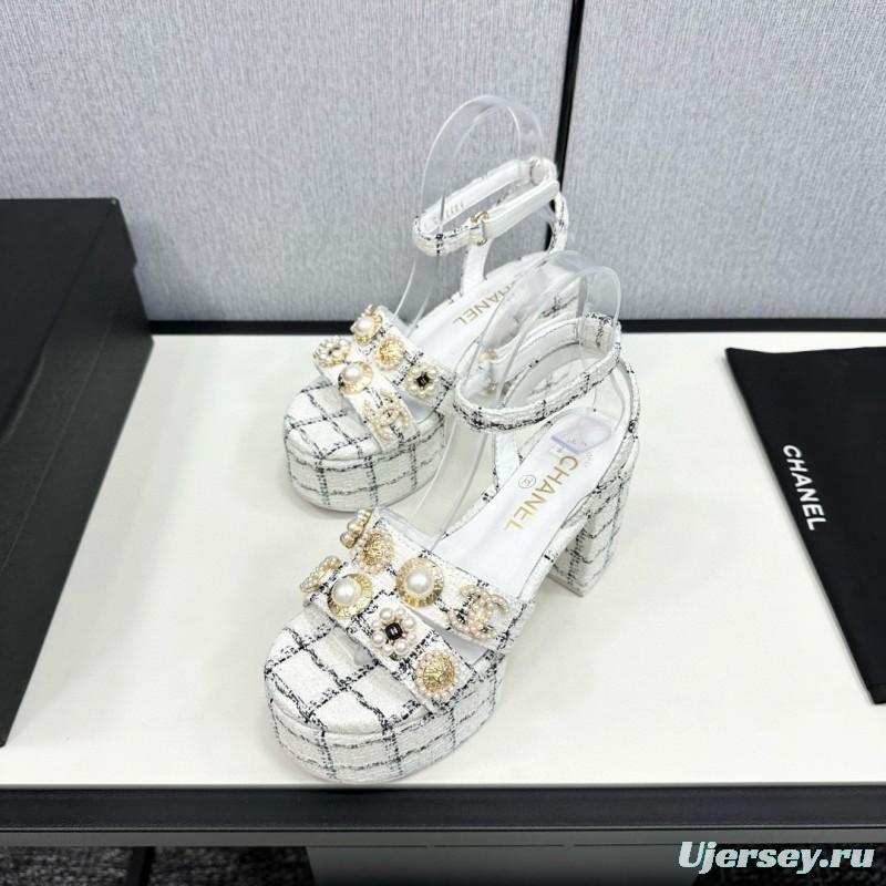 2025 Women Chanel White Black Tweed Platform Sandals