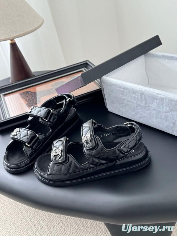 2025 Women Chanel Black Patent Leather Sandals LY00320