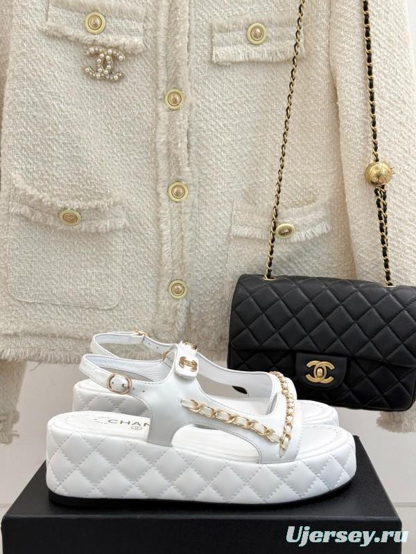 2025 Women Chanel White Leather Sandals Chain Decoration KFY00270