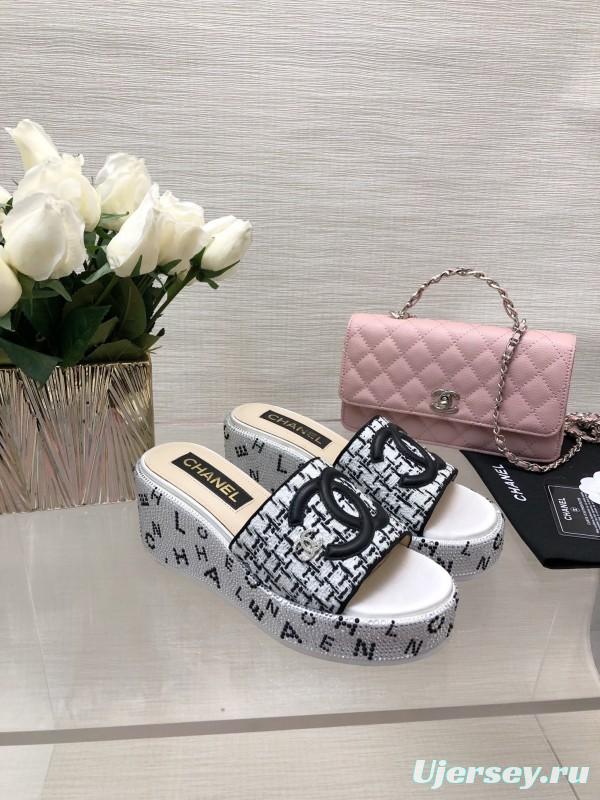 2025 Women Chanel Black White Textile Slippers LY00320