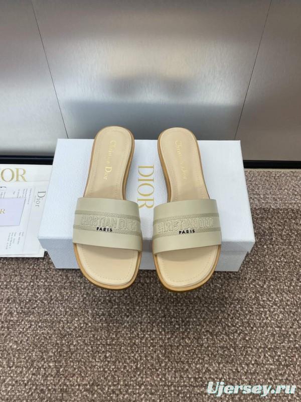 2025 Women Dior Beige Leather Slippers Embroidered KFY00300