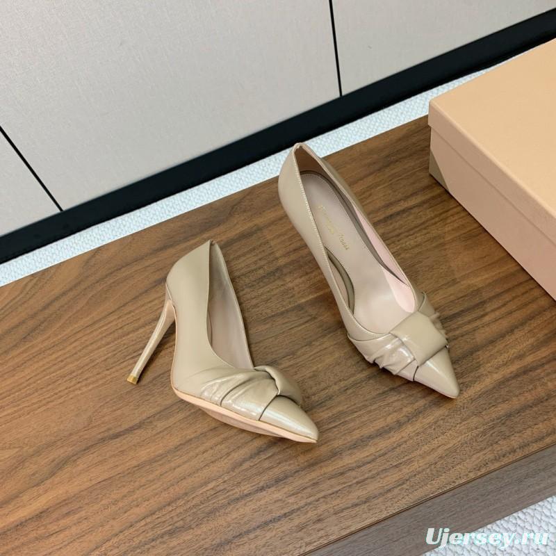 2025 Women Gianvito Rossi Beige Leather Pumps KFY00300