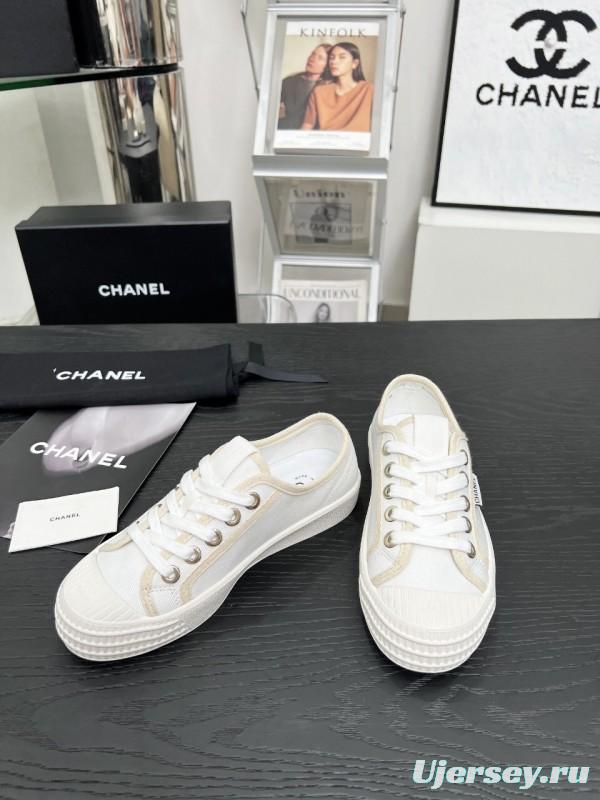 2025 Women Chanel White Canvas Casual Sneakers LY00230