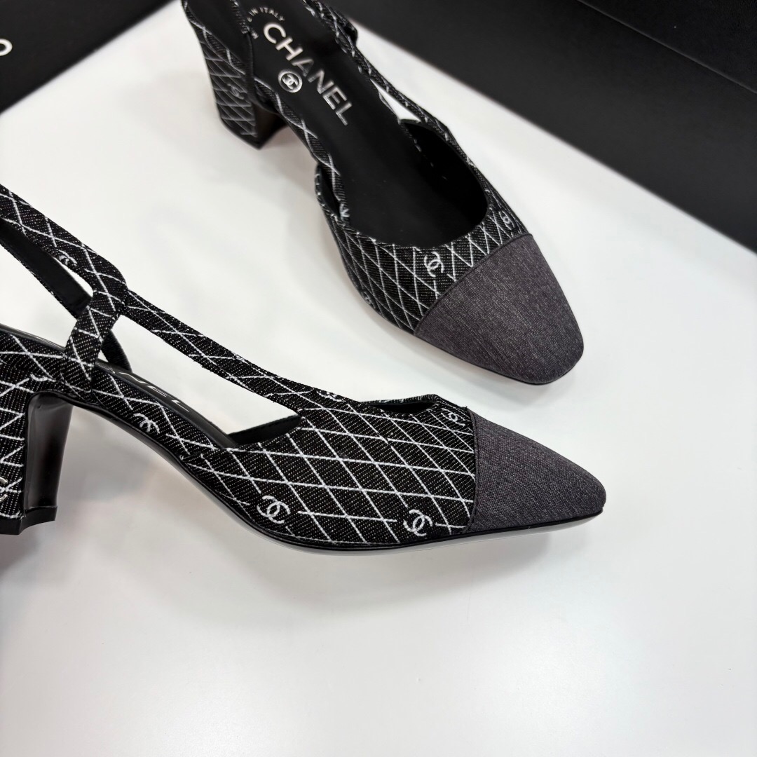 2025 Women Chanel Black White Fabric Slingback Heel LY00240