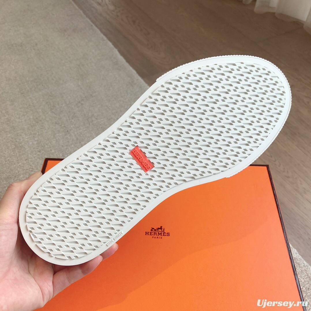 2025 Unisex Hermès White Black Leather Sneakers AS00380