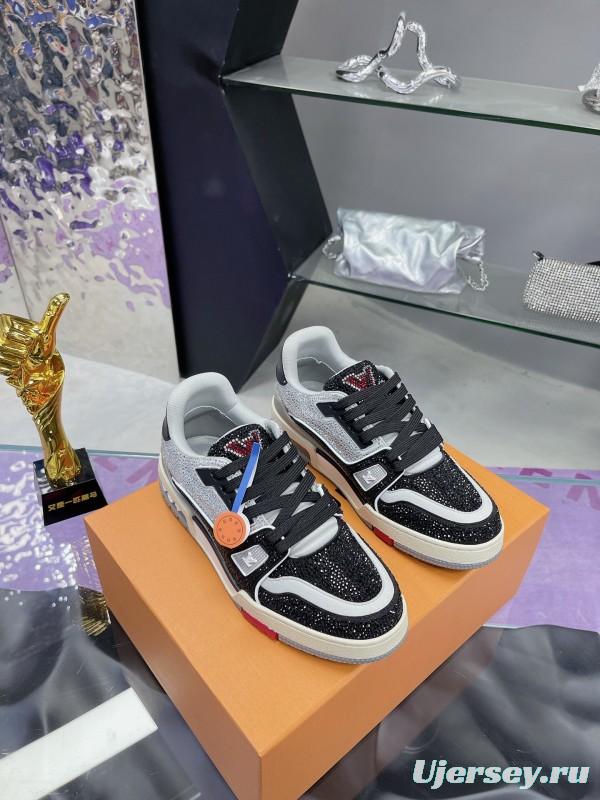 2025 Unisex Louis Vuitton Black White Leather Denim Plimsolls Handcrafted Diamonds AS00400