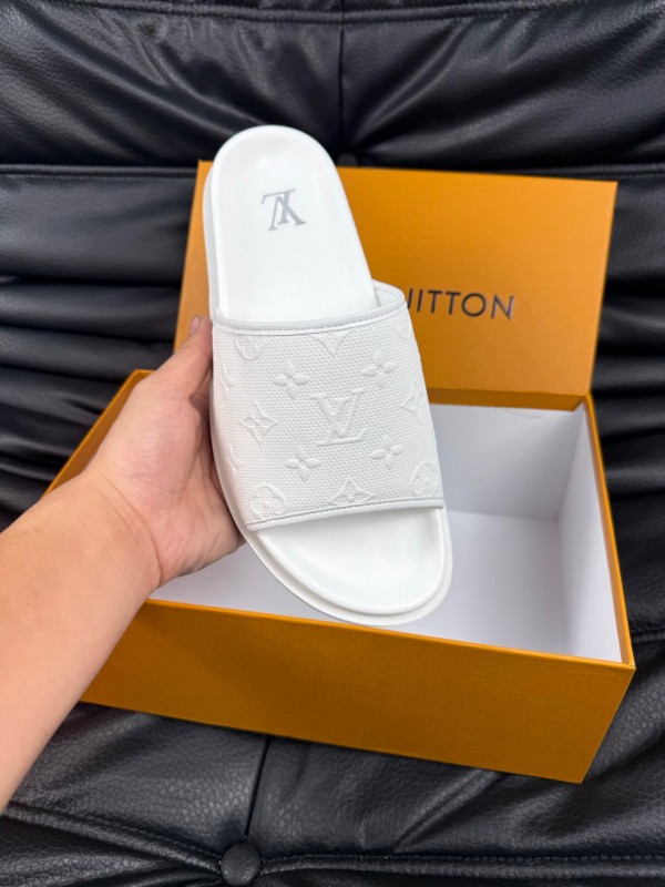 2025 Unisex Louis Vuitton White Leather Slippers AS00170