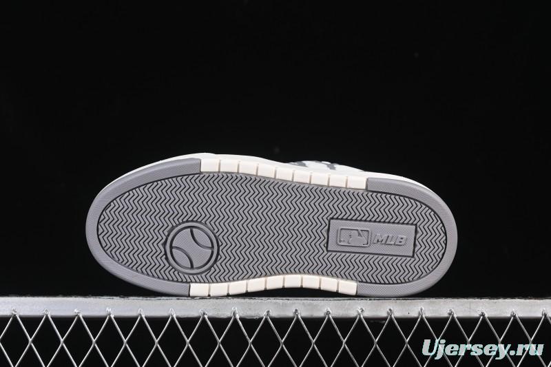 New York Yankees MLB Bigball Chunky Embroidered Monogram Platform Casual Sneakers - 3ASXE035N50CGS