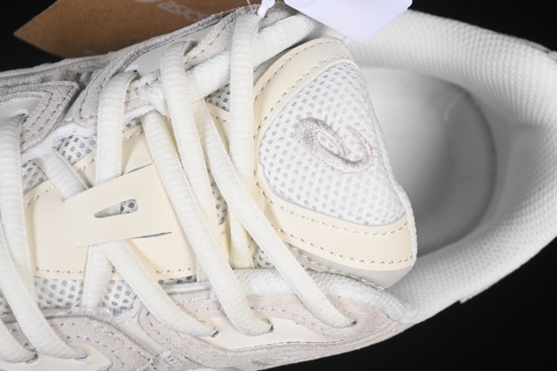 Asics Gel-NYC Retro Running Shoes with Breathable Mesh and Suede Upper - 1203A383-111