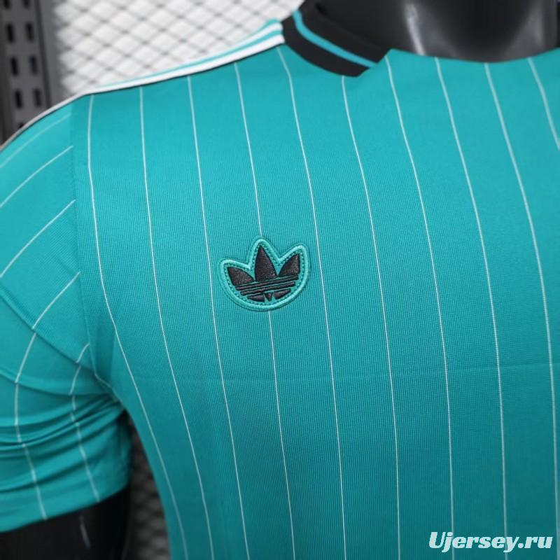 Player Version 25/26 Liverpool  Adidas Original Blue Jersey