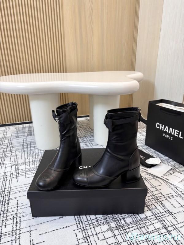 Chanel Classic Chunky Heel Back Zipper Ankle Boots - LY00320