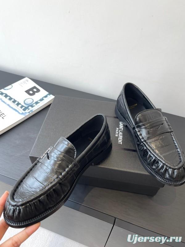 Saint Laurent Classic Loafer Flats - KFY00350