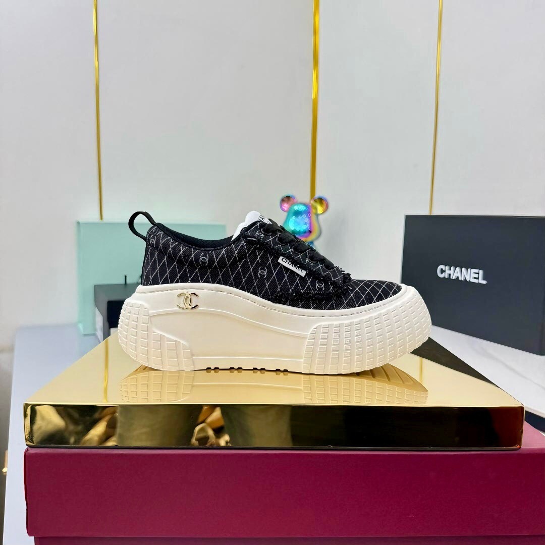 Chanel 2025/SS Little Chanel Loafers Panda Shoes Casual Sneakers - LY00330