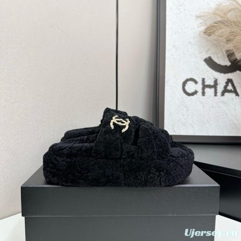 Chanel 2025 SS New Autumn Winter Lazy Sheep Genuine Wool Lazy Slippers Chanel Quilted Platform Fur Slippers - LY00300