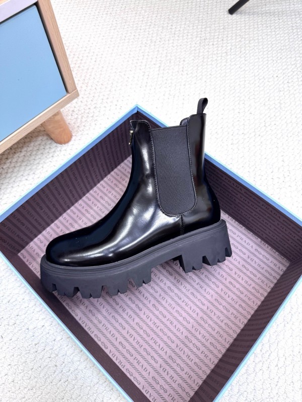 Prada Spring/Summer 2025 Platform Ankle Boots - LY0340