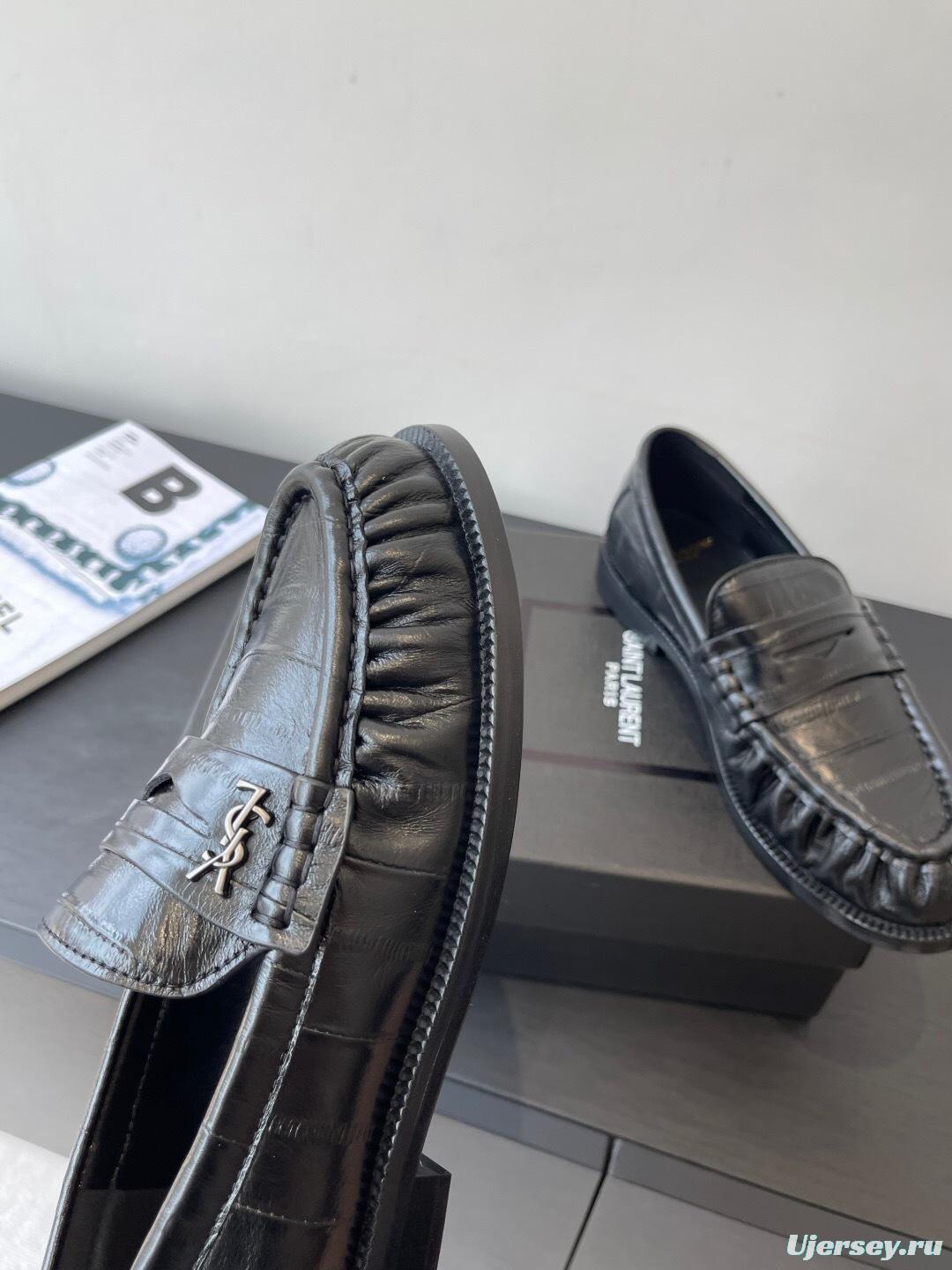 Saint Laurent Classic Loafer Flats - KFY00350