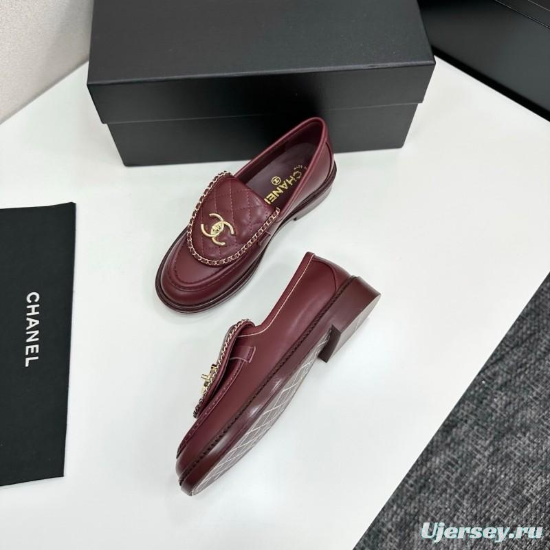 Chanel Classic Flap Chain CC Loafers with Buckle Closure - LY00320
