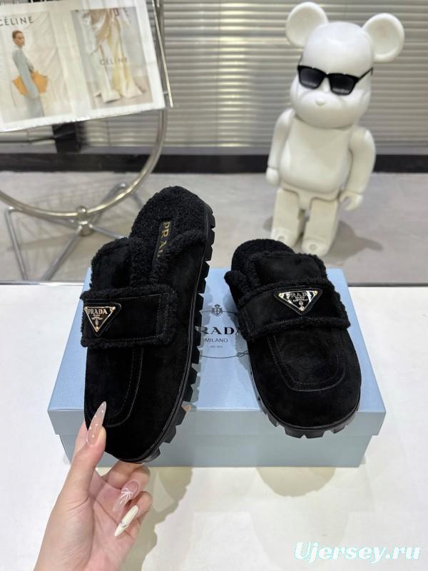 Prada Fall/Winter 2025 New Fur Mule Slippers Triangle Buckle Bread Head Semi-Slippers - KFY00270