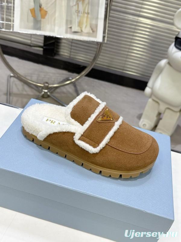 Prada Fall/Winter 2025 New Fur Mule Slippers Triangle Buckle Bread Head Semi-Slippers - KFY00270