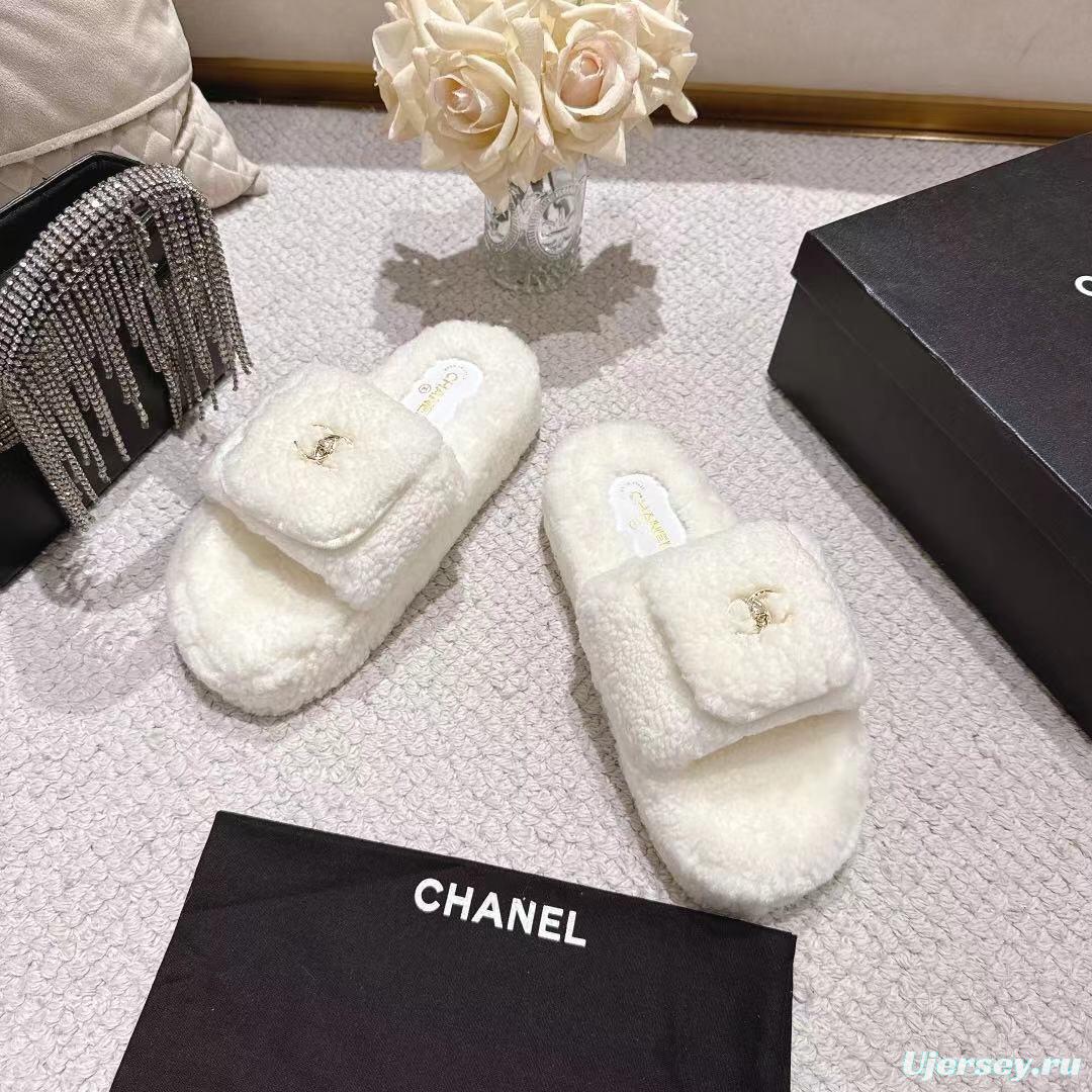 Chanel 2025/SS Slingback Lock Buckle Butterfly Fur Slippers - LY00250