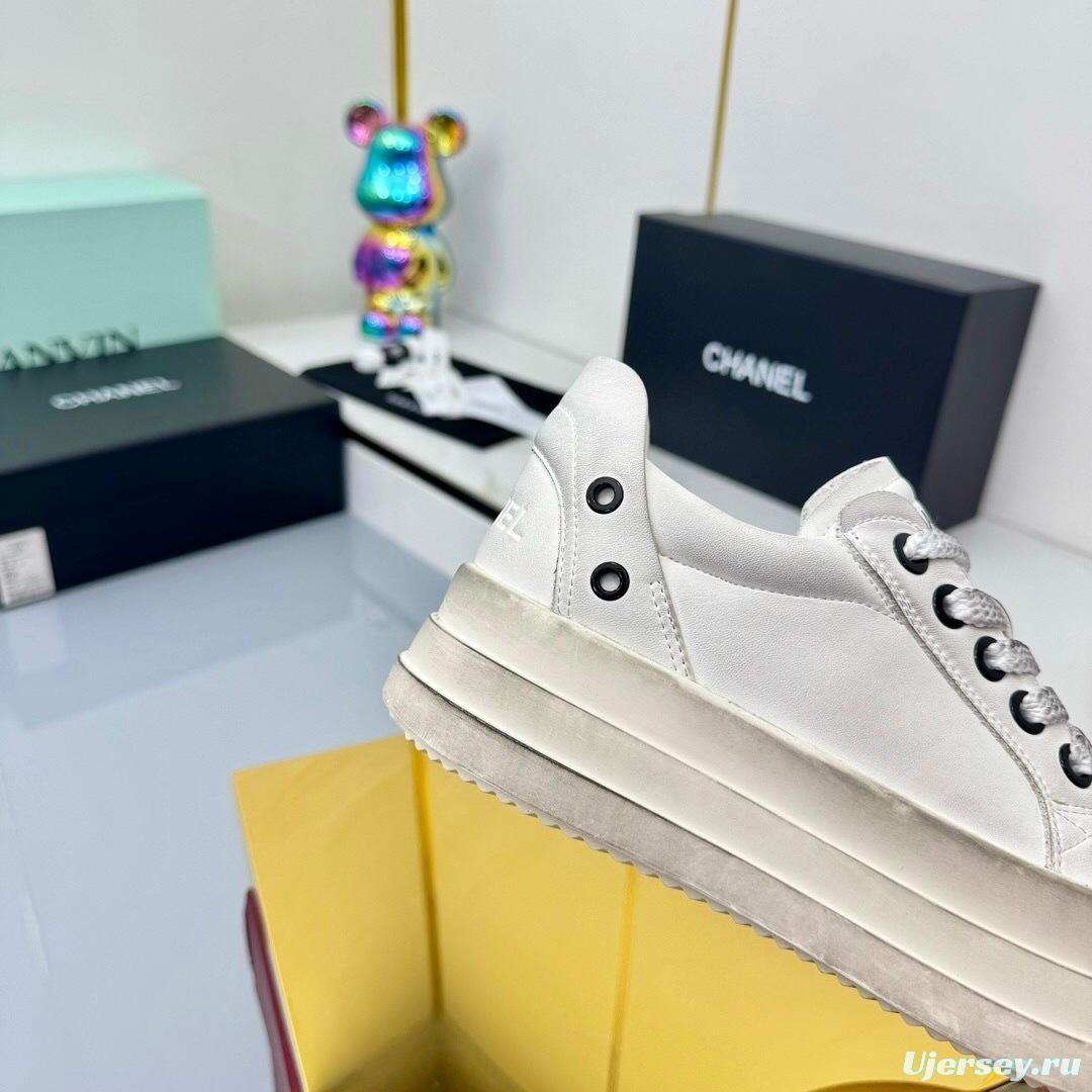 Chanel 2025 SS Classic Panda Dirty Sneakers Bread Shoes - LY00330