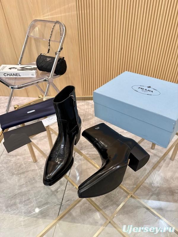Prada Classic Pointed Toe Boots - L Y00330