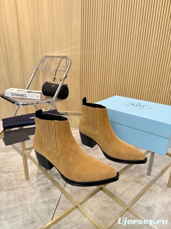 Prada Classic Pointed Toe Boots - L Y00310