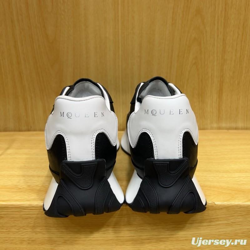 Alexander McQueen Spring 2025 Platform Sneakers with Logo Print - AS00320