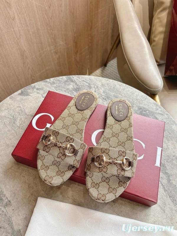 Gucci 2025/SS Leather Mule Sandals with Light Gold Horsebit Detail - LY00280