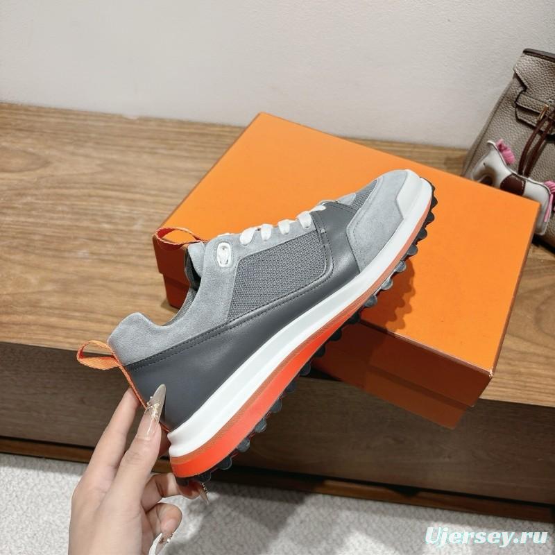 H Boots Classic Chelsea Boots with British Color Block Design - AS00410