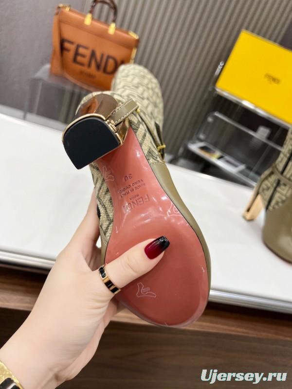 FENDI Delfina Round Toe Boots with FF Buckle - LY00