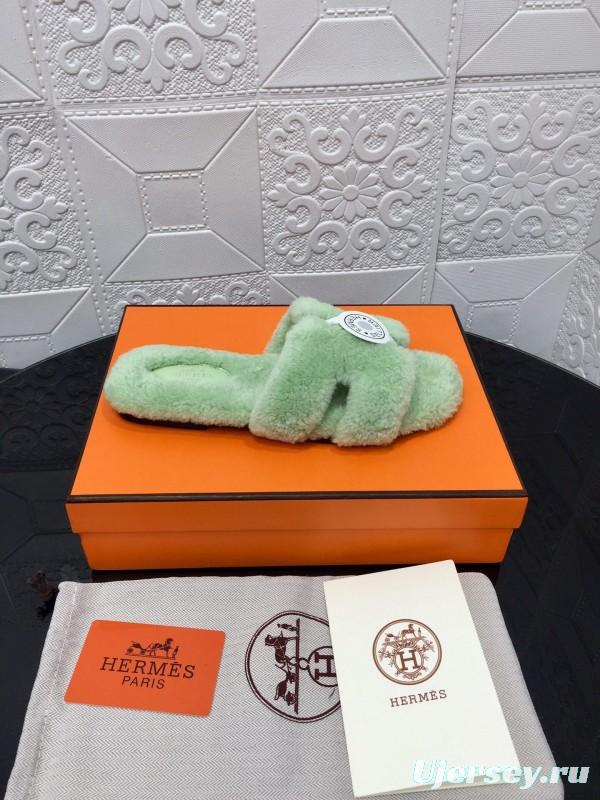 H Eiderdown Teddy Wool H-Logo Slippers Flat Sole Winter Home Shoes - LY00240