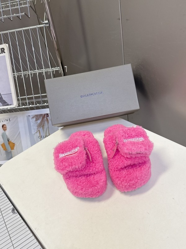 Balenciaga 2025 SS Couple Edition Cola Fur Slippers - KFY00230