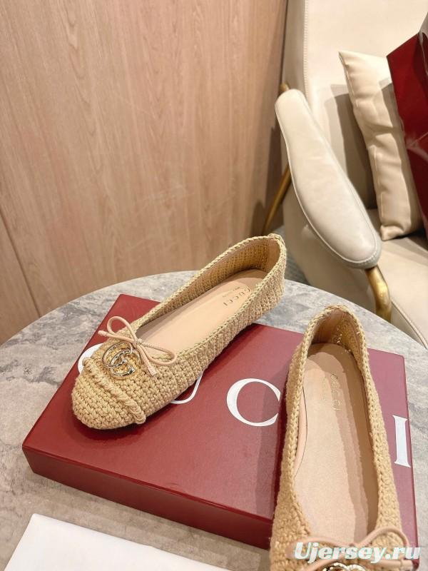 Gucci Ballet Flats with Leather Sole and Bow Detail - LY00320