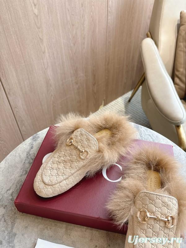 Gucci Fur Mule with Double G Pattern and Horsebit Detail - LY00340