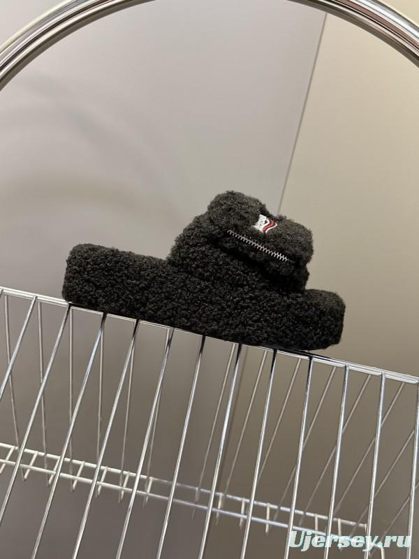 Balenciaga 2025/SS Couple Edition Coca-Cola Logo Furry Slippers - KFY00230