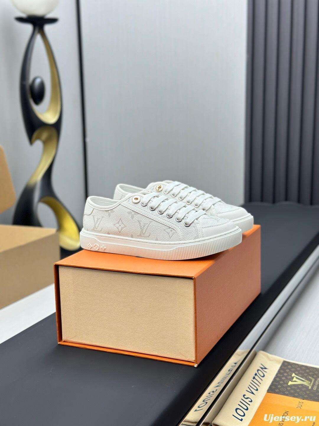 Louis Vuitton Time Out Series Animal Print Casual White Sneakers - AS00260