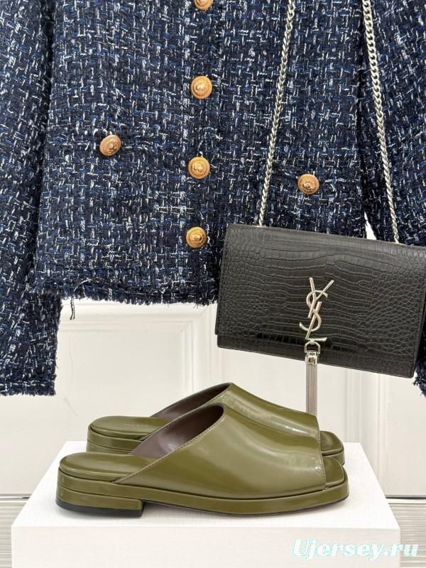 The Row 2025/SS Platform Slides - KFY00280