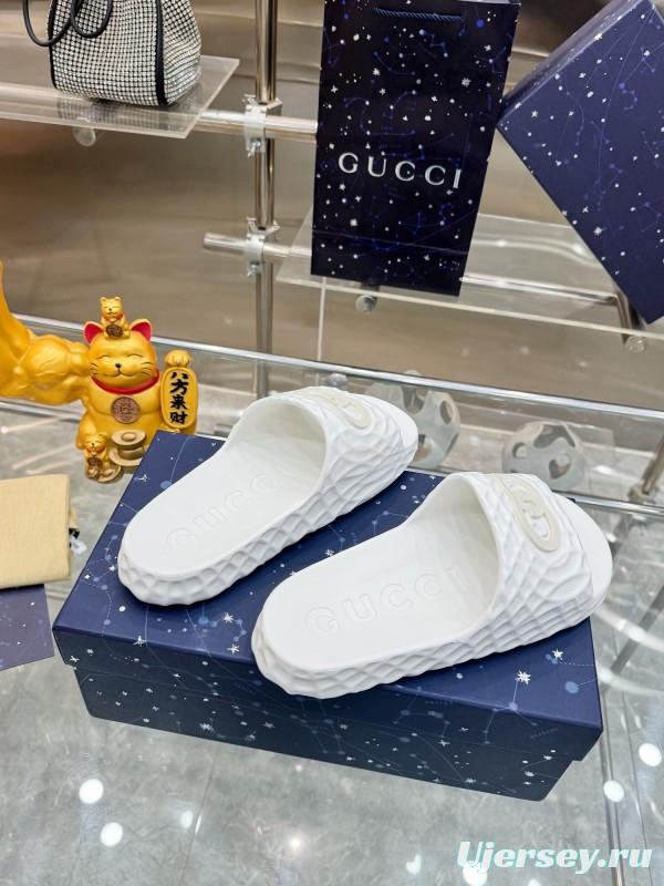 Gucci Lido Interlocking G Textured Rubber Sandals for Men - AS00170