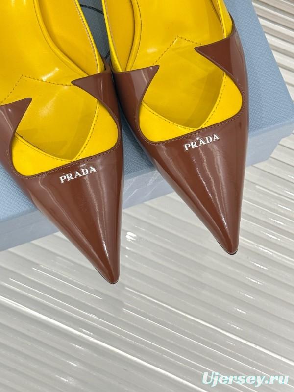 Prada 2025 SS Catwalk Pointed Toe Kitten Heel Single Shoes - KFY00310