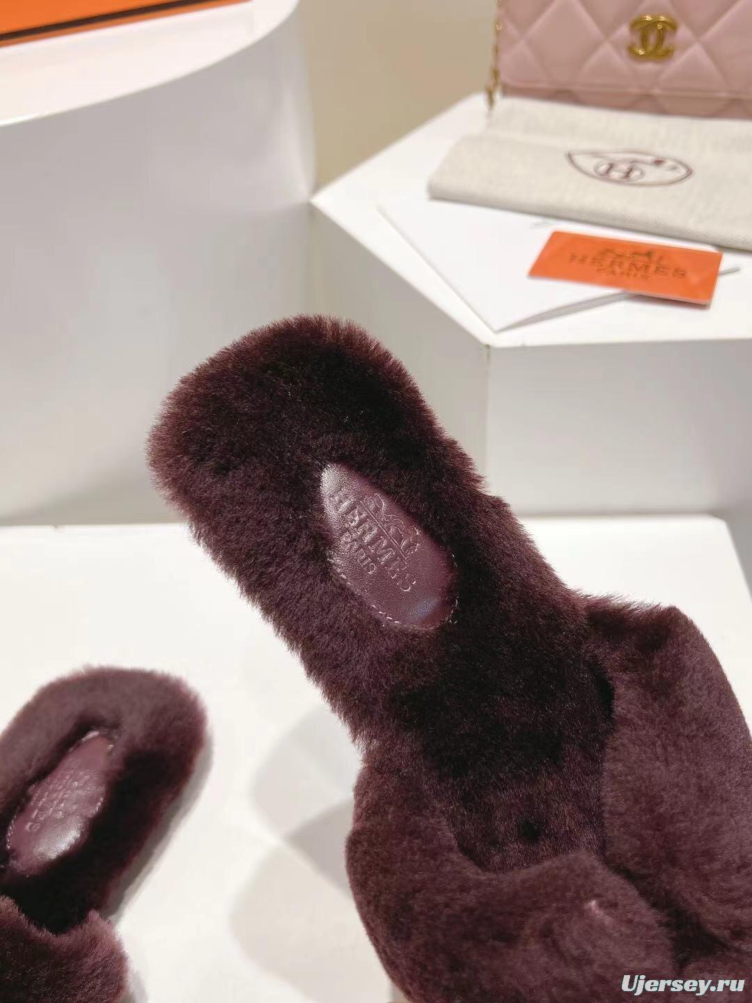 Hermès 2025 SS Love Flat Wool Slippers - LY00240