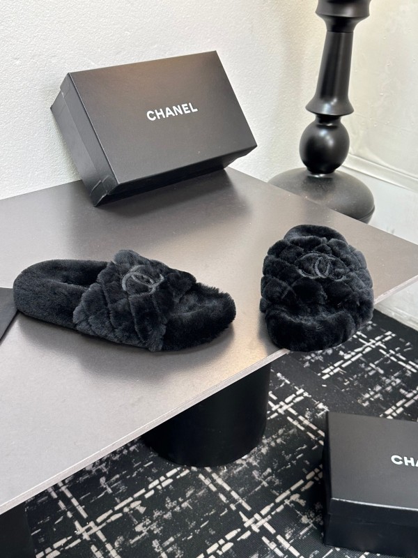 Chanel 2025 SS Fashion Fur Slippers - LY00250