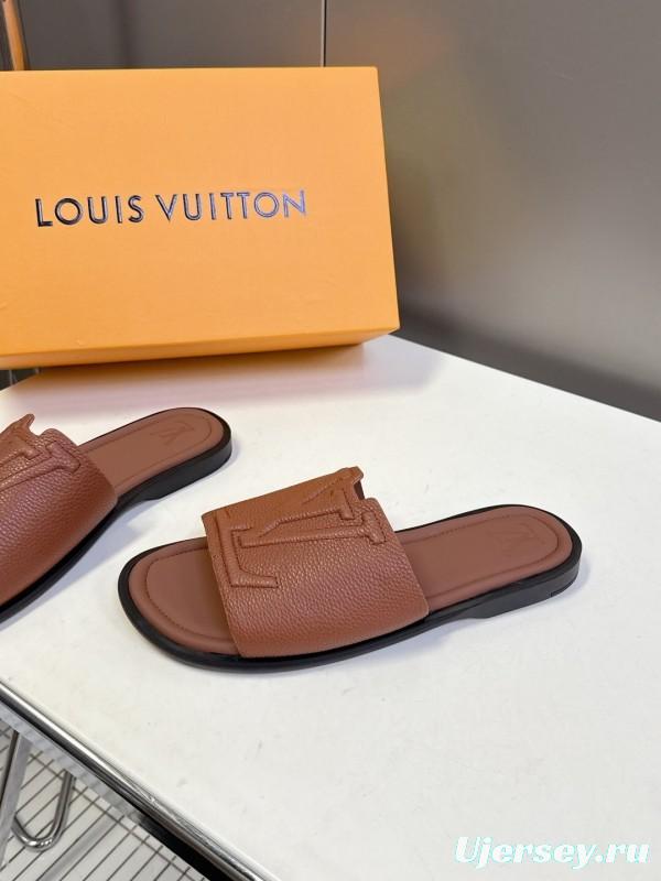 Louis Vuitton Venice Series Sandals with Monogram Embossing and Adjustable Strap - KFY00220